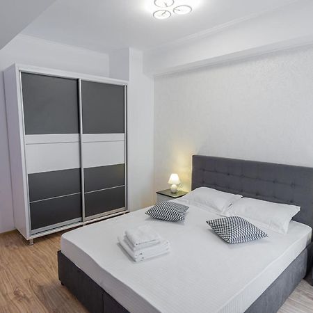 Moonlight Sky Mamaia Apartment Экстерьер фото