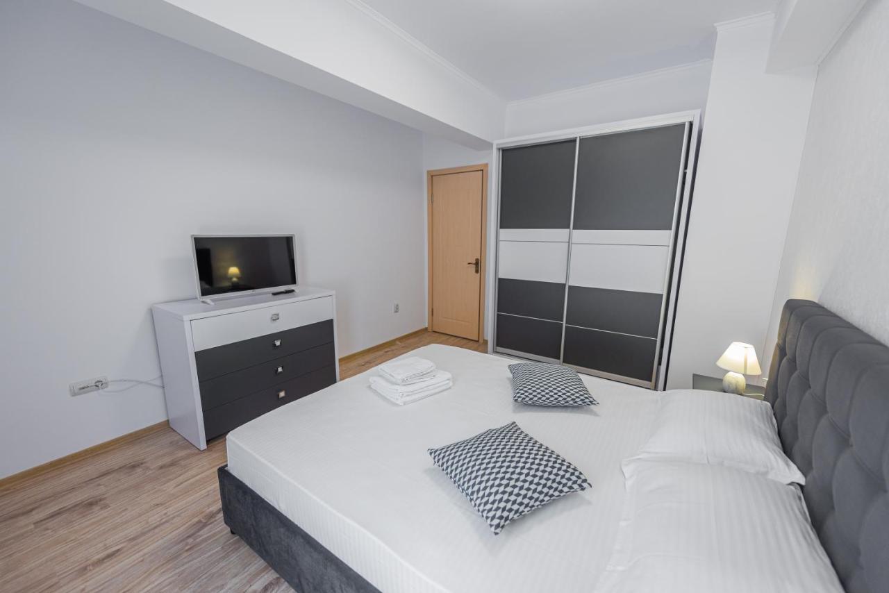 Moonlight Sky Mamaia Apartment Экстерьер фото