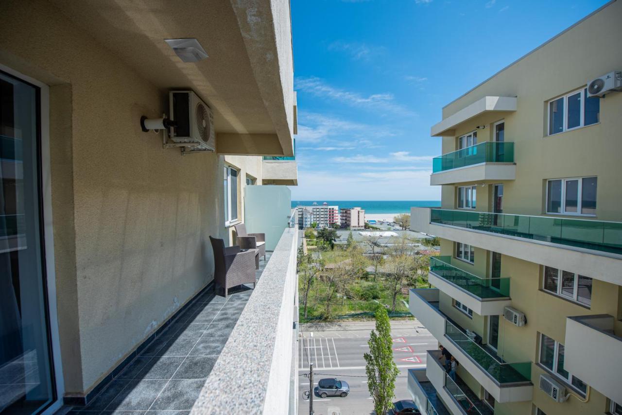 Moonlight Sky Mamaia Apartment Экстерьер фото